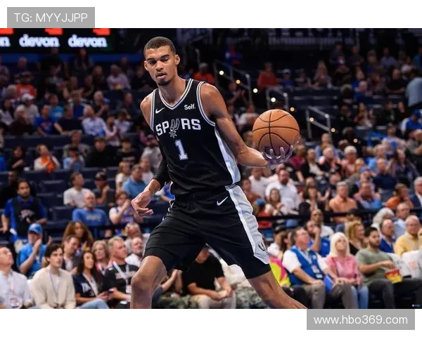 文班亚马若出战65场最佳防守球员奖项将稳稳归他所有 文班亚马若出战65场最佳防守球员奖项将稳稳归他所有